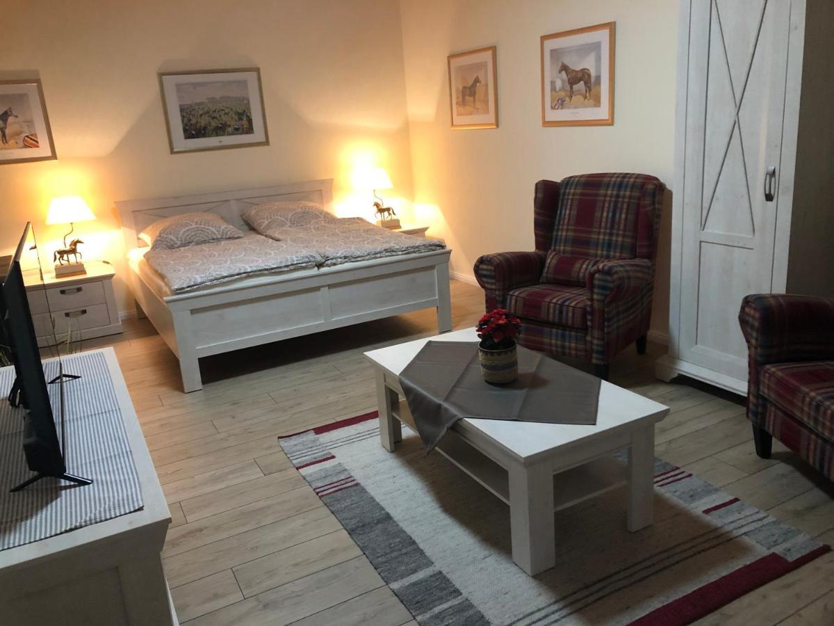 Ferienapartments Reitanlage Schenksolz Schenklengsfeld Exteriör bild